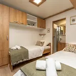 Premium House 5 *