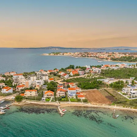 Дом отдыха Premium Holiday House 5 *