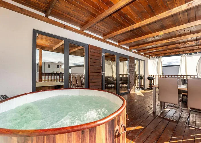 Дом отдыха Premium Holiday House 5 *